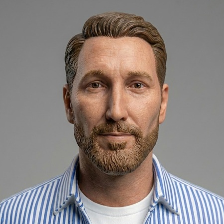 Romain - Directeur Général